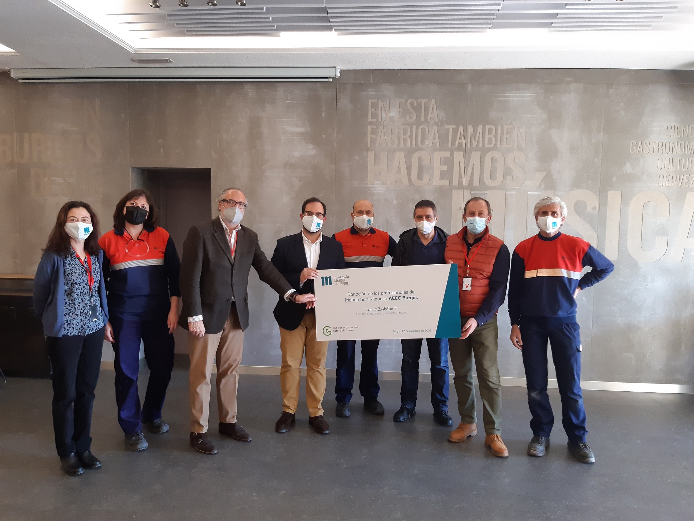 AECC Burgos recibe la ayuda solidaria de la Fundación Mahou San Miguel